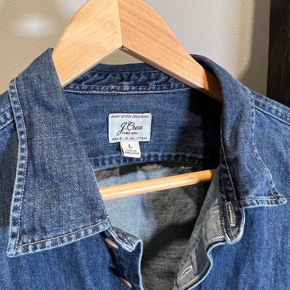 J.Crew Midweight denim workshirt ONE YEAR DENIM WASH  - Large - Picture 1 of 3